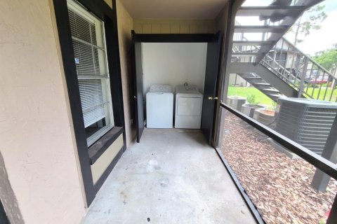 Condo in Tampa, Florida, 2 bedrooms  № 1405288 - photo 4