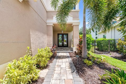 Casa en venta en Naples, Florida, 5 dormitorios, 386.85 m2 № 1305311 - foto 2