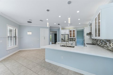 Casa en venta en Naples, Florida, 5 dormitorios, 386.85 m2 № 1305311 - foto 19