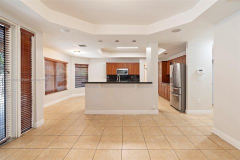 Casa en venta en Miami, Florida, 4 dormitorios, 278.24 m2 № 1418548 - foto 17