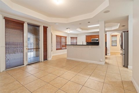 Casa en venta en Miami, Florida, 4 dormitorios, 278.24 m2 № 1418548 - foto 18