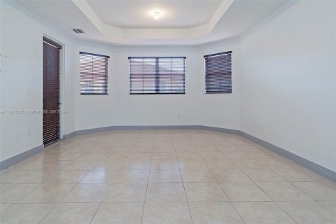 Casa en venta en Miami, Florida, 4 dormitorios, 278.24 m2 № 1418548 - foto 27