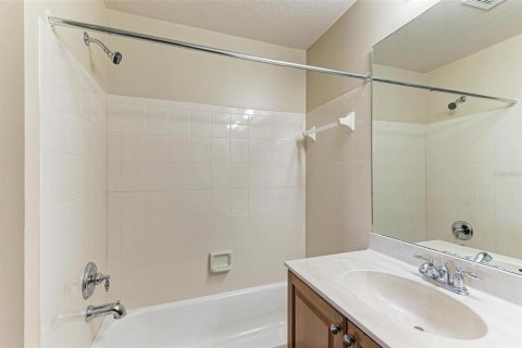 Condo in Punta Gorda, Florida, 2 bedrooms  № 944223 - photo 25