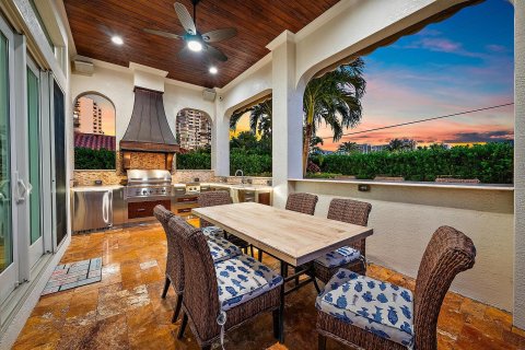 Villa ou maison à vendre à Riviera Beach, Floride: 4 chambres, 328.6 m2 № 928016 - photo 9