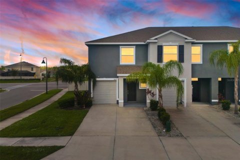 Townhouse in Odessa, Florida 3 bedrooms, 163.32 sq.m. № 1342202 - photo 2