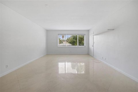 Copropriété à vendre à Deerfield Beach, Floride: 2 chambres, 132.57 m2 № 1179876 - photo 8