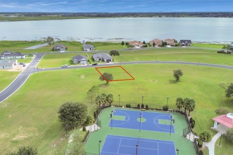 Terreno en venta en Lake Alfred, Florida № 1408624 - foto 1