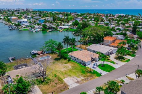 Terreno en venta en Redington Beach, Florida № 1247836 - foto 12