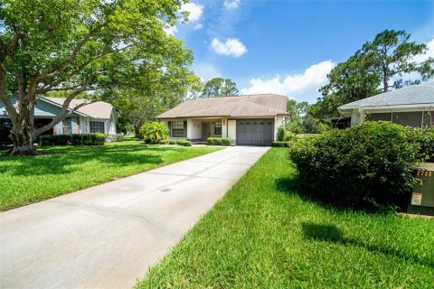 Villa ou maison à vendre à New Port Richey, Floride: 2 chambres, 125.05 m2 № 1247759 - photo 4