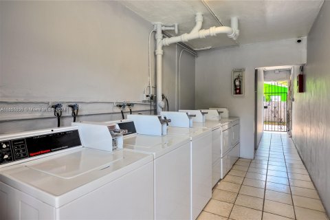 Appartement à louer à Fort Lauderdale, Floride: 1 chambre, 1460.61 m2 № 1353857 - photo 17