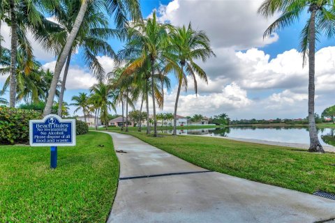 Touwnhouse à louer à Pembroke Pines, Floride: 3 chambres, 133.97 m2 № 1353858 - photo 30