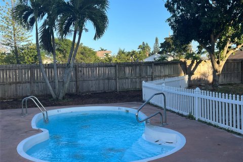 Casa en venta en Boynton Beach, Florida, 3 dormitorios, 143.81 m2 № 1096650 - foto 6