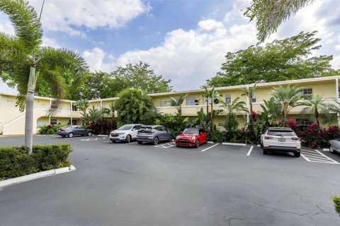 Condominio en venta en Wilton Manors, Florida, 1 dormitorio, 61.78 m2 № 1132659 - foto 15
