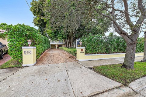 Villa ou maison à vendre à West Palm Beach, Floride: 3 chambres, 224.36 m2 № 892246 - photo 3