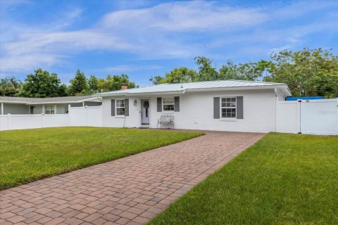 Casa en venta en Orlando, Florida, 3 dormitorios, 120.77 m2 № 1139922 - foto 2