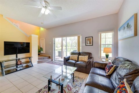 Townhouse in Kissimmee, Florida 3 bedrooms, 119.94 sq.m. № 1139923 - photo 5