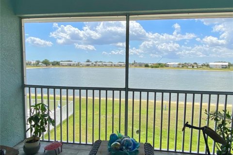 Copropriété à vendre à Punta Gorda, Floride: 2 chambres, 116.13 m2 № 1164378 - photo 19