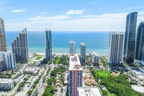 Condo in Sunny Isles Beach, Florida, 1 bedroom  № 1119337 - photo 4