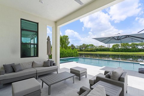 Villa ou maison à vendre à Boynton Beach, Floride: 4 chambres, 302.12 m2 № 860896 - photo 16