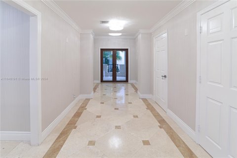 Condo in Miami Beach, Florida, 3 bedrooms  № 1332212 - photo 4