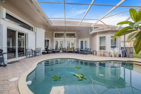 Villa ou maison à vendre à Pembroke Pines, Floride: 4 chambres, 322.74 m2 № 1332254 - photo 14