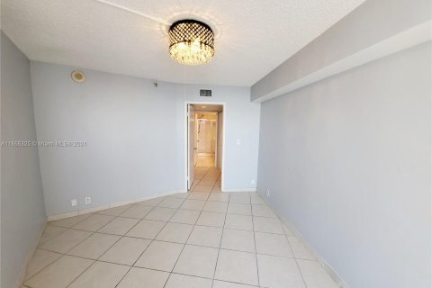 Copropriété à vendre à Aventura, Floride: 2 chambres, 109.72 m2 № 1355421 - photo 23