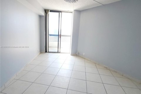 Copropriété à vendre à Aventura, Floride: 2 chambres, 109.72 m2 № 1355421 - photo 21