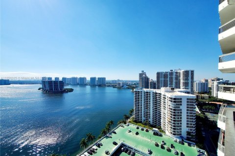 Condominio en venta en Aventura, Florida, 2 dormitorios, 109.72 m2 № 1355421 - foto 13