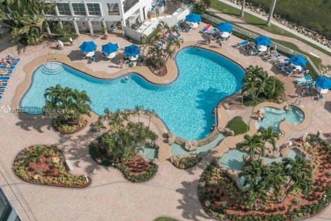 Copropriété à vendre à Aventura, Floride: 2 chambres, 109.72 m2 № 1355421 - photo 5