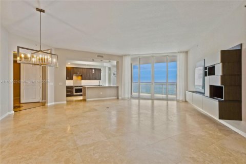 Condo in Riviera Beach, Florida, 3 bedrooms  № 1355422 - photo 8