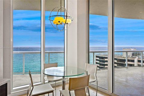 Copropriété à vendre à Riviera Beach, Floride: 3 chambres, 252.69 m2 № 1355422 - photo 12