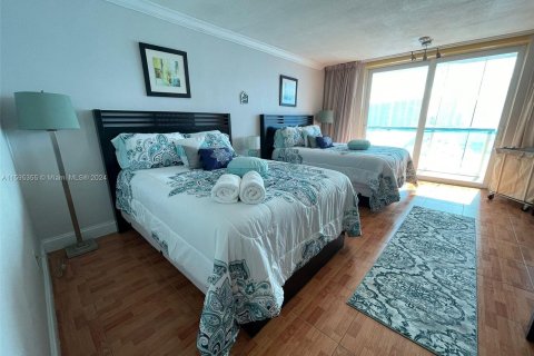 Condominio en venta en Sunny Isles Beach, Florida, 33.44 m2 № 1188200 - foto 2