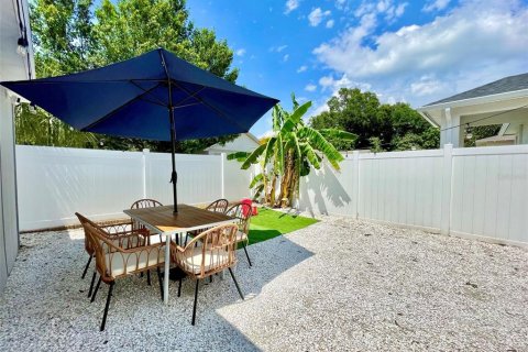 Casa en venta en Tampa, Florida, 3 dormitorios, 85.28 m2 № 1349922 - foto 23