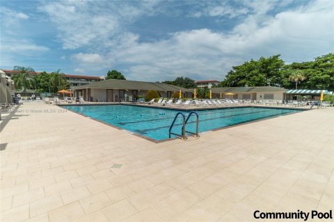 Copropriété à vendre à Coconut Creek, Floride: 2 chambres, 93.09 m2 № 1188294 - photo 13