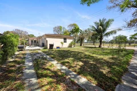 Villa ou maison à vendre à West Palm Beach, Floride: 3 chambres, 157.38 m2 № 1139160 - photo 4