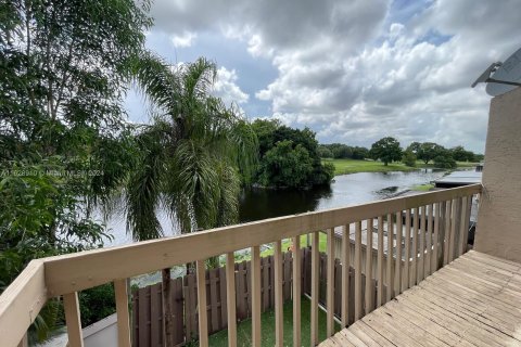 Adosado en venta en Davie, Florida, 2 dormitorios, 114.27 m2 № 1321686 - foto 18