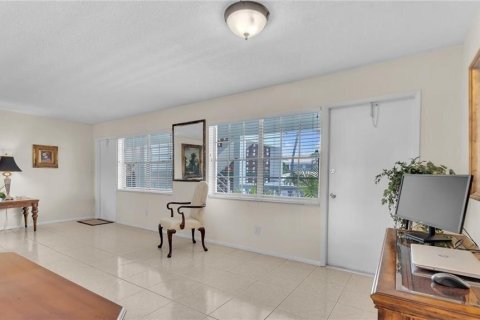 Condo in Fort Lauderdale, Florida, 2 bedrooms  № 1016227 - photo 22