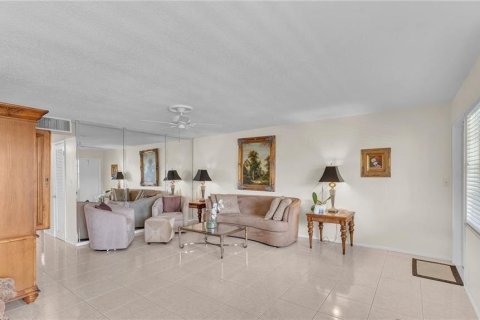 Condo in Fort Lauderdale, Florida, 2 bedrooms  № 1016227 - photo 20