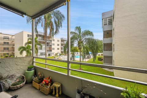 Condo in Sunrise, Florida, 1 bedroom  № 1098839 - photo 7