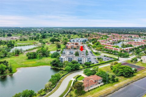 Condo in Sunrise, Florida, 1 bedroom  № 1098839 - photo 4