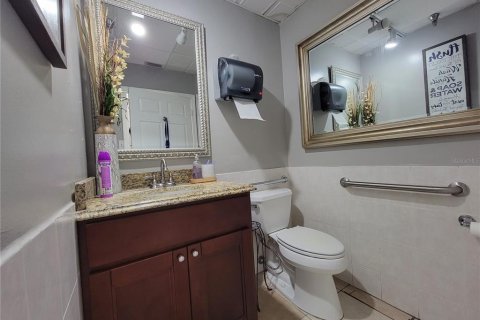 Immobilier commercial à vendre à Brandon, Floride: 37486.16 m2 № 918878 - photo 26