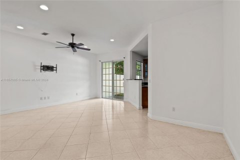 Townhouse in Juno Beach, Florida 3 bedrooms, 166.57 sq.m. № 1358767 - photo 13