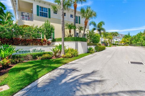 Adosado en venta en Juno Beach, Florida, 3 dormitorios, 166.57 m2 № 1358767 - foto 3