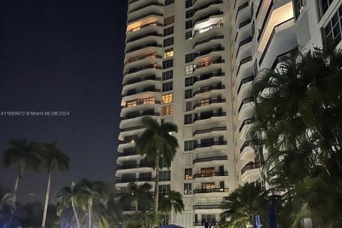 Condo in Aventura, Florida, 3 bedrooms  № 1418485 - photo 1