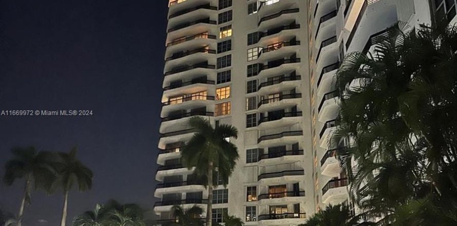 Condo in Aventura, Florida, 3 bedrooms  № 1418485