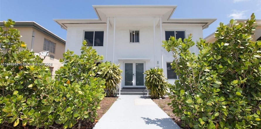 Коммерческая недвижимость в Майами-Бич, Флорида 344.2м2 № 1127424