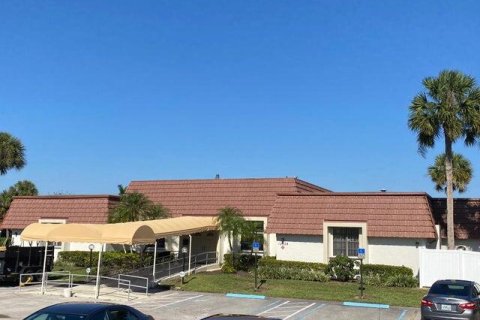 Copropriété à vendre à Royal Palm Beach, Floride: 2 chambres, 101.08 m2 № 1127662 - photo 17