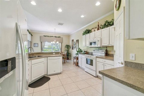 Villa ou maison à vendre à Poinciana, Floride: 2 chambres, 136.29 m2 № 1349935 - photo 10