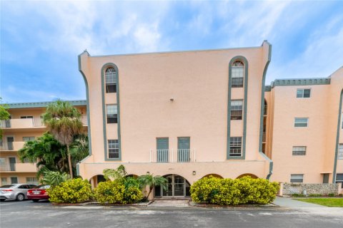 Condominio en venta en Lauderdale Lakes, Florida, 2 dormitorios, 107.3 m2 № 890521 - foto 17