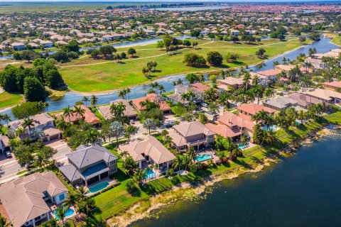 Villa ou maison à vendre à Parkland, Floride: 5 chambres, 291.25 m2 № 1217614 - photo 1